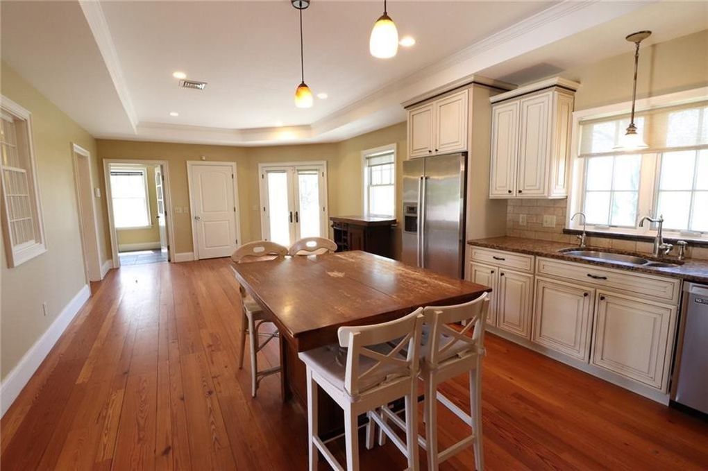 Listing 6 Morrone Ct, Westerly RI 02891